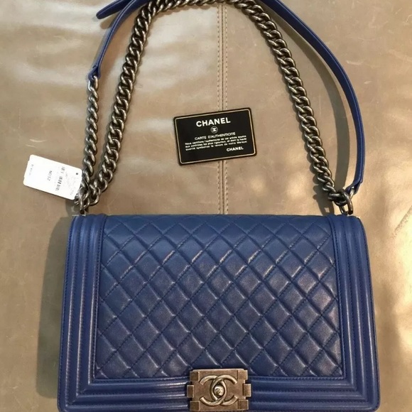 chanel boy bag blue
